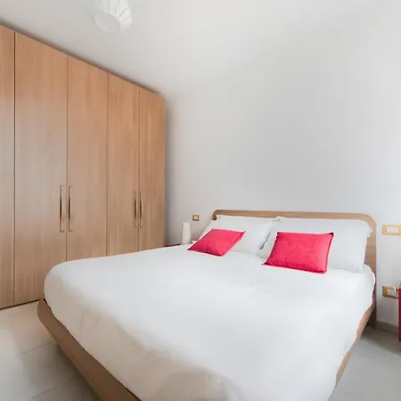 Apartment Realkasa Pool & Parking Flat *