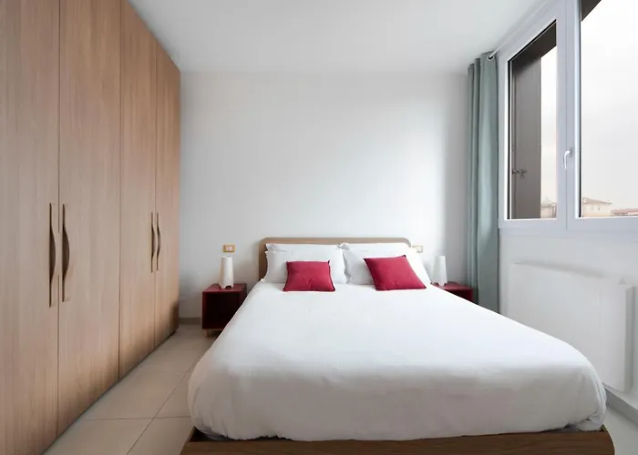 Realkasa Pool & Parking Flat 볼로냐